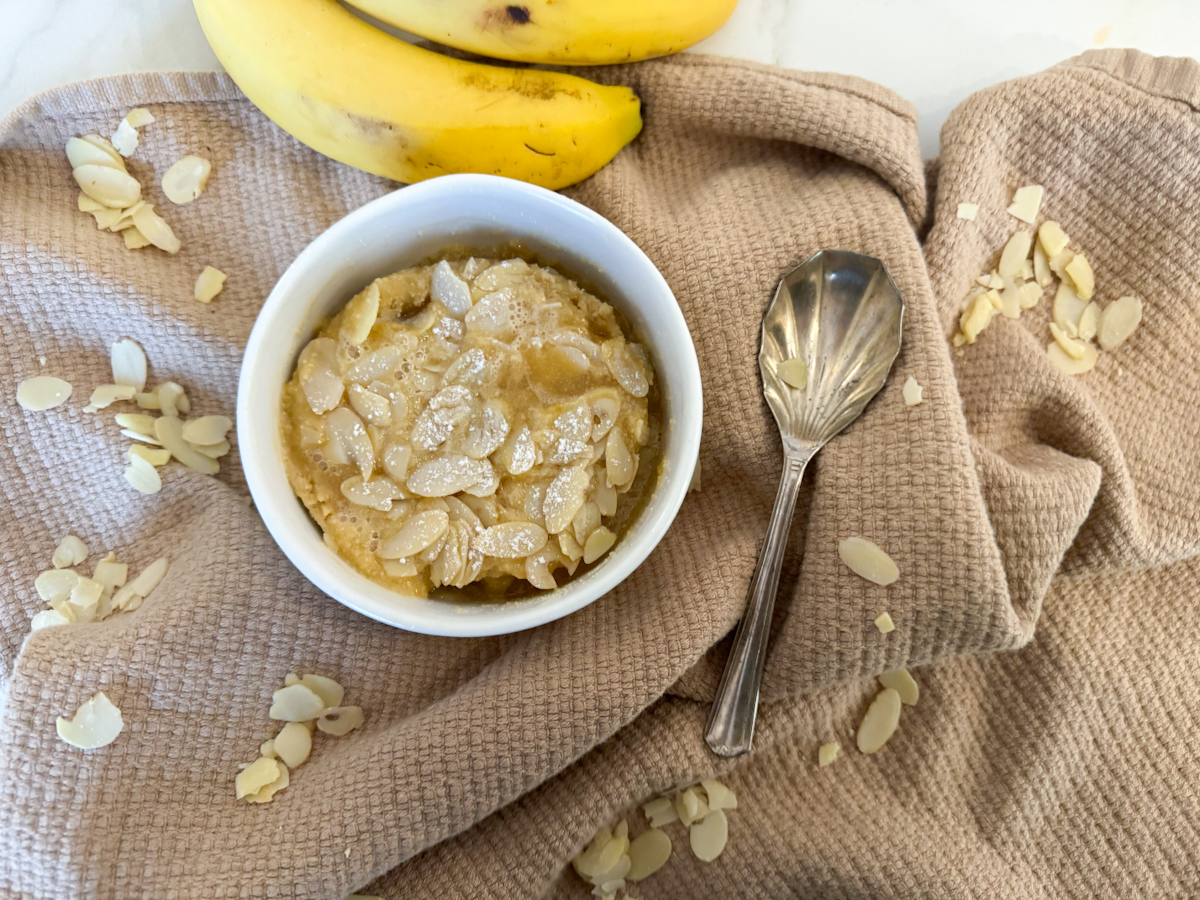 Almond Croissant Oats